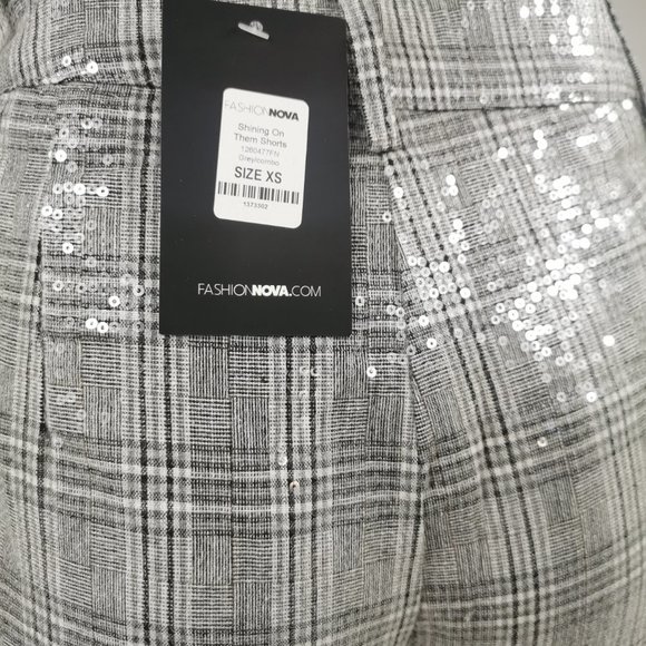 Fashion Nova High Rise Sequin Shorts - Picture 5 of 5